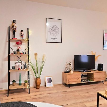 Appartement Cosy Proche Gare - Fibre Optique Et Parking 앙굴렘 외부 사진