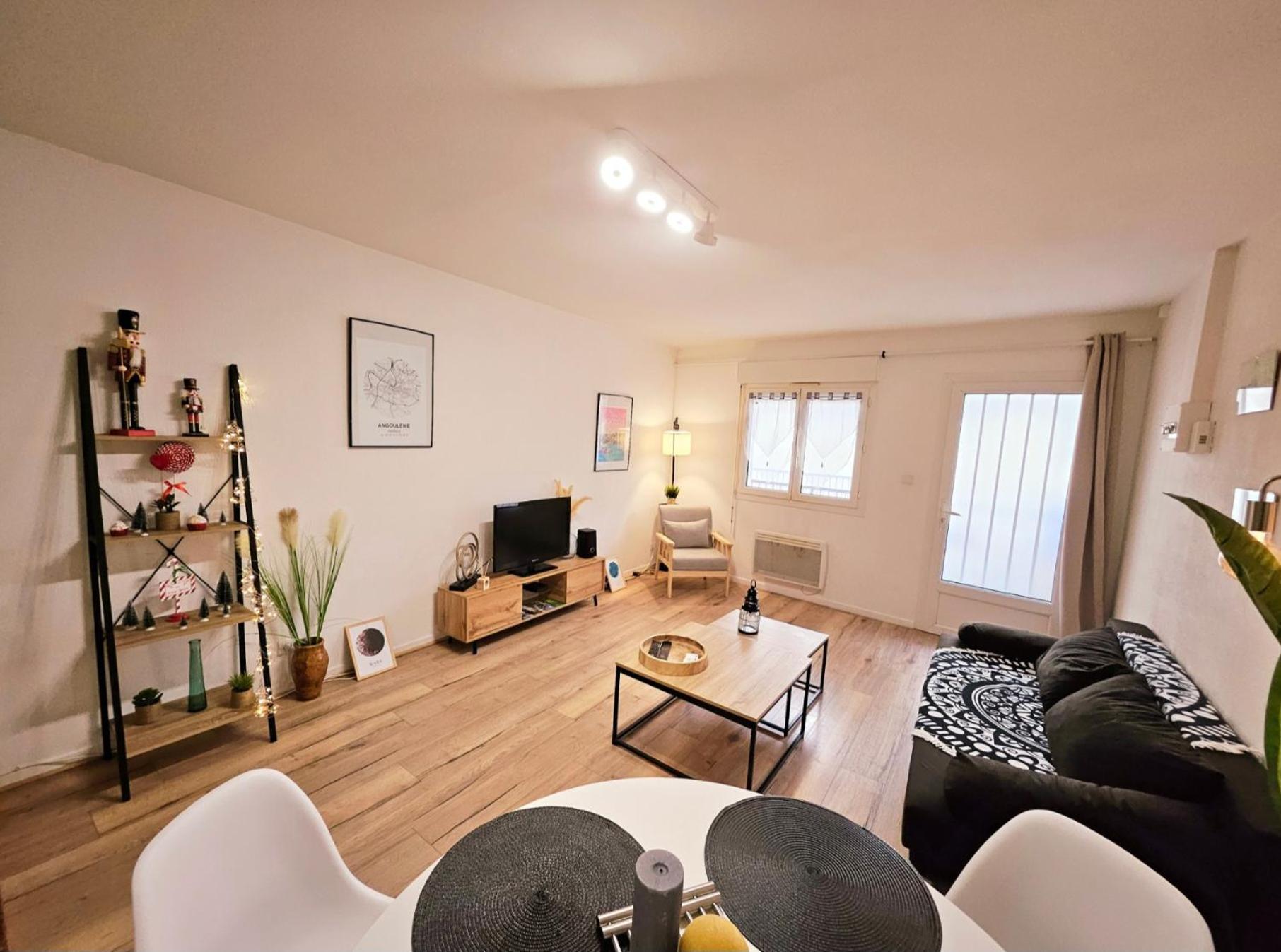 Appartement Cosy Proche Gare - Fibre Optique Et Parking 앙굴렘 외부 사진