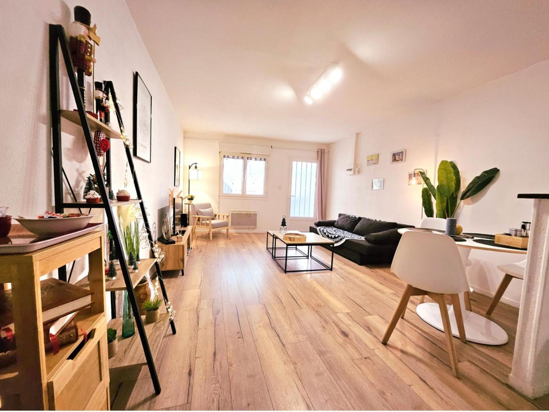 Appartement Cosy Proche Gare - Fibre Optique Et Parking 앙굴렘 외부 사진