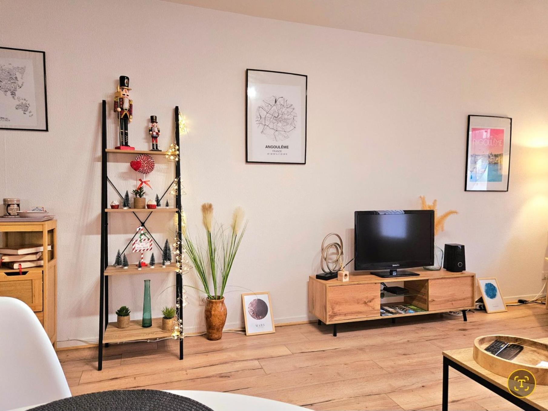Appartement Cosy Proche Gare - Fibre Optique Et Parking 앙굴렘 외부 사진